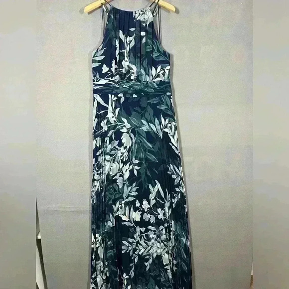 Lauren Ralph Lauren Dresses & Skirts - LAUREN Ralph Lauren Woman Floral Maxi Dress Size 8